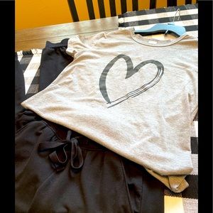 •NWOT Grey With Black Heart Tee